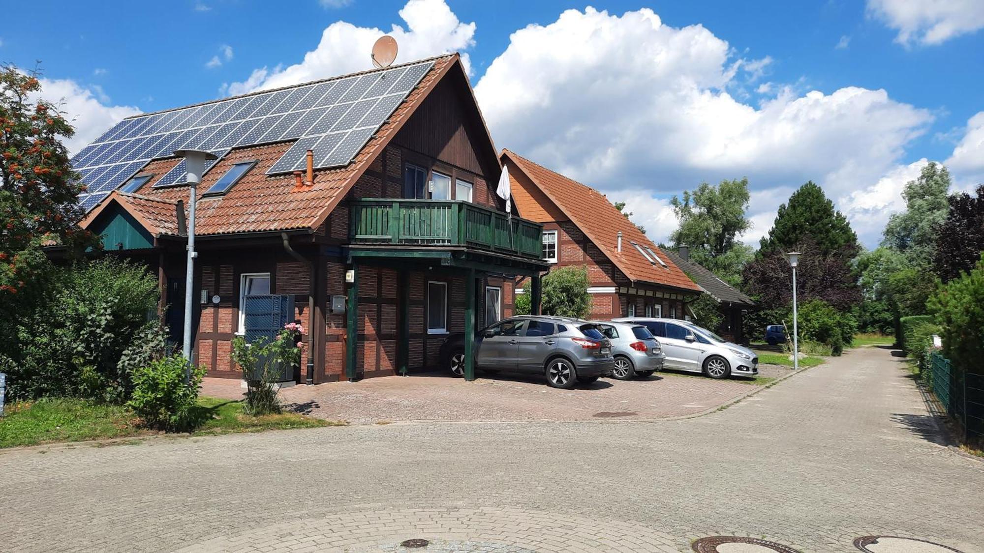Ferienhaus Sasse Ferienwohnungen Mit Garten & Grill Molschow Exterior photo